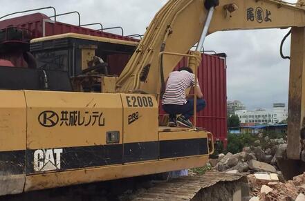 色多多福利导航厂：卡特E200B回转无力故障